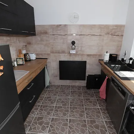 Apartament Four Flowers Siófok