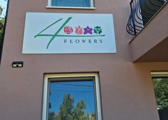 Four Flowers 아파트 *